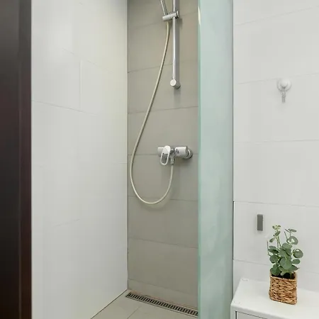 Katowicka Comfy Next To Spodek By Renters