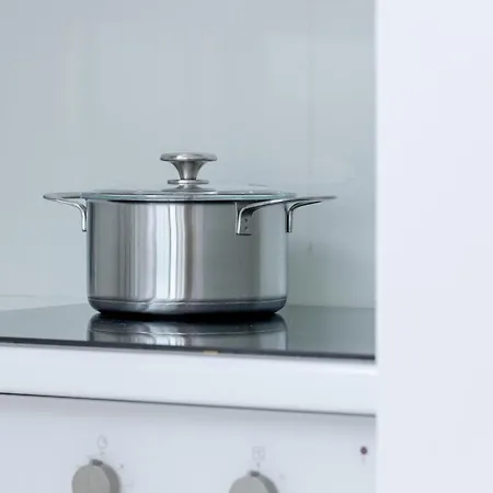 아파트 Katowicka Comfy Next To Spodek By Renters