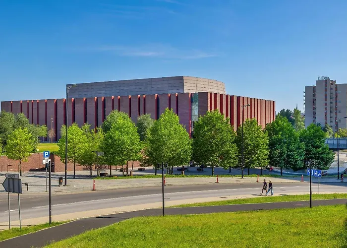 Katowicka Comfy Next To Spodek By Renters Daire *