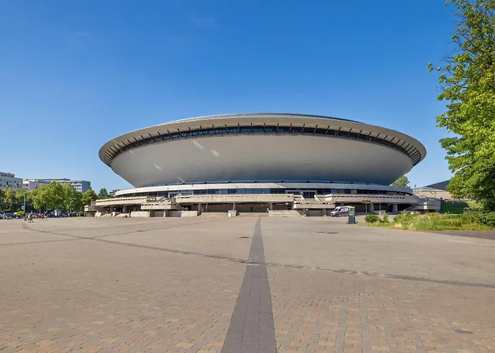 Daire Katowicka Comfy Next To Spodek By Renters