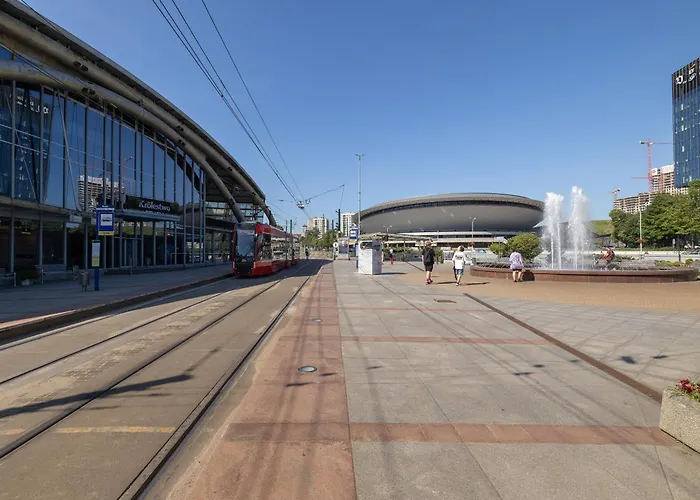 Katowicka Comfy Next To Spodek By Renters Apartamento *